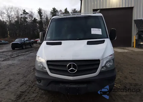 2016 Mercedes-Benz Sprinter 2500 Normal Roof из США, поврежденный, VIN WD3PE7DD0GP314880